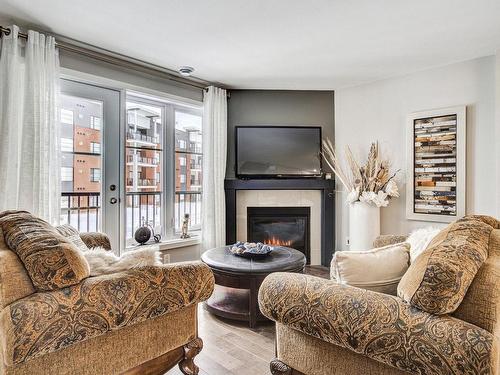 Salon - 18022 Rue Roland-Ouellette, Mirabel, QC - Indoor Photo Showing Living Room With Fireplace