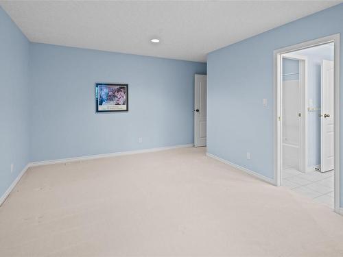 11327 Nitinat Rd, North Saanich, BC - Indoor Photo Showing Other Room