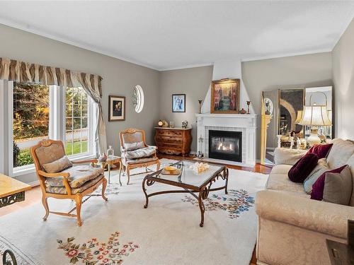 11327 Nitinat Rd, North Saanich, BC - Indoor Photo Showing Living Room With Fireplace