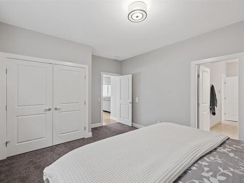 13335 Shoreline Drive, Lake Country, BC - Indoor Photo Showing Bedroom