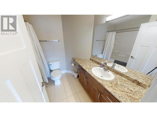 311 11205 105 Avenue, Fort St. John, BC - Indoor Photo Showing Bathroom