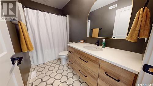 209 Willow Crescent, Waldheim, SK - Indoor Photo Showing Bathroom