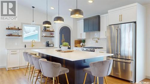 209 Willow Crescent, Waldheim, SK - Indoor Photo Showing Kitchen With Upgraded Kitchen