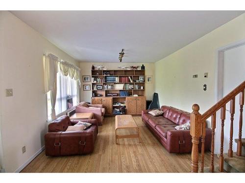 Living room - 39 Route De Miguasha E., Nouvelle, QC - Indoor Photo Showing Living Room