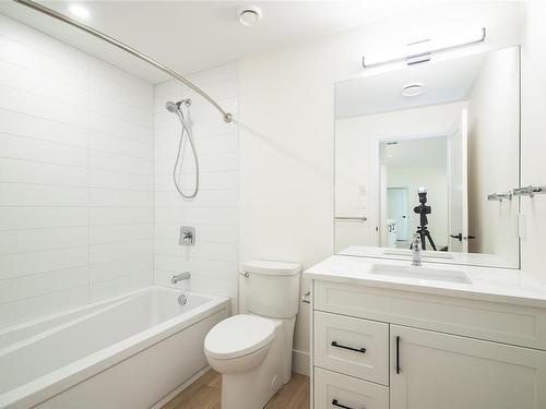 15-1580 Glen Eagle Dr, Campbell River, BC - Indoor Photo Showing Bathroom