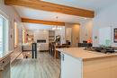 905 8Th Street, Montrose, BC  - Indoor Photo Showing Kitchen 