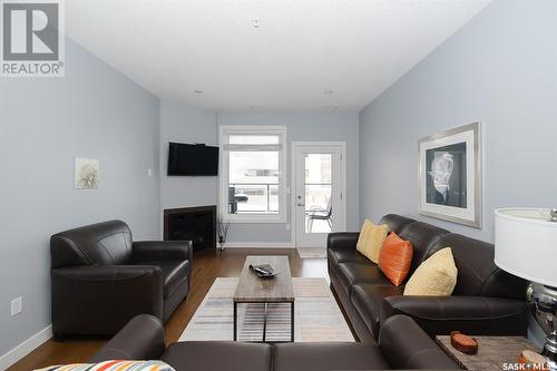 506 2055 Rose Street, Regina, SK - Indoor Photo Showing Living Room