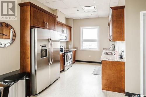 506 2055 Rose Street, Regina, SK - Indoor Photo Showing Kitchen With Stainless Steel Kitchen