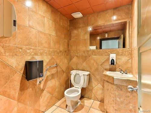 Bathroom - 160  - 162 Rue Maclaren E., Gatineau (Buckingham), QC - Indoor Photo Showing Bathroom
