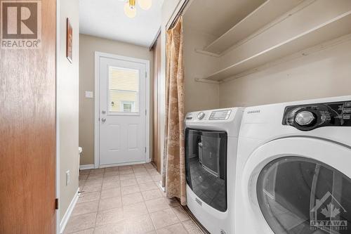 4756 Donovan Court, Ottawa, ON - Indoor Photo Showing Laundry Room