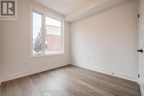 #55 -99 Rogers St, Waterloo, ON - Indoor Photo Showing Other Room