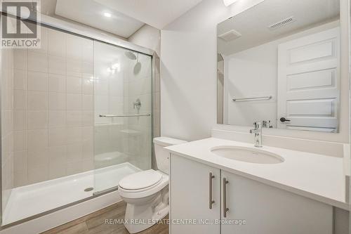 #55 -99 Rogers St, Waterloo, ON - Indoor Photo Showing Bathroom