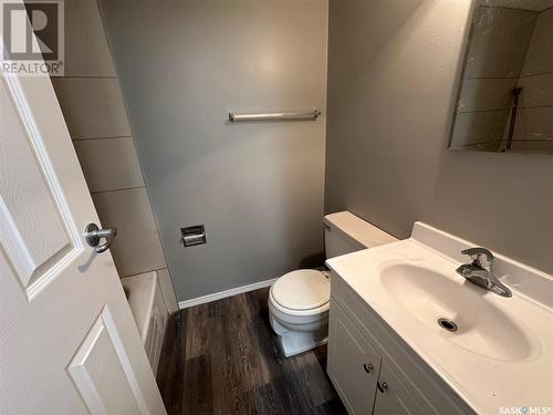 9002 Panton Avenue, North Battleford, SK - Indoor Photo Showing Bathroom