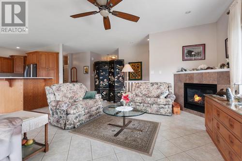 300 Pineview Drive, Kaleden, BC - Indoor Photo Showing Living Room With Fireplace