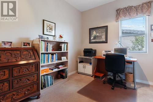 300 Pineview Drive, Kaleden, BC - Indoor Photo Showing Office