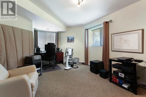 300 Pineview Drive, Kaleden, BC - Indoor