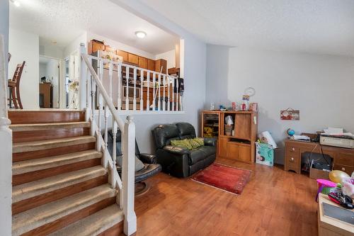 607 Christina Place, Castlegar, BC - Indoor Photo Showing Other Room