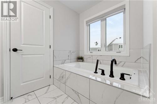 79 Montology Way, Ottawa, ON - Indoor Photo Showing Bathroom
