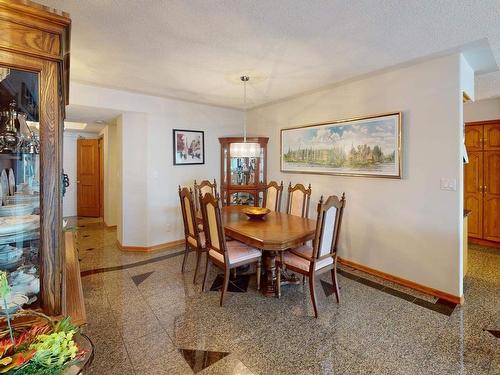 2C 1350 Huron Street, Keewatin, ON - Indoor Photo Showing Dining Room