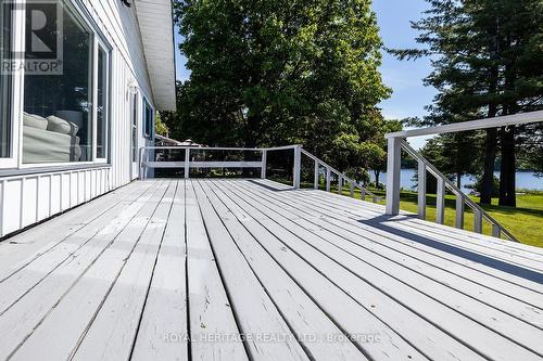 25 Alpine Lake Road, Galway-Cavendish And Harvey, ON - Outdoor With Deck Patio Veranda