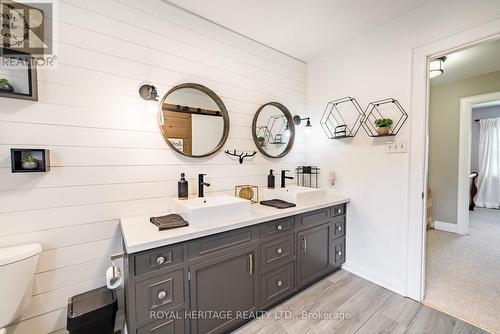 18695 Ridge Rd, Brock, ON - Indoor Photo Showing Bathroom