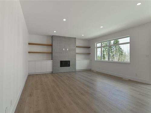 25-1580 Glen Eagle Dr, Campbell River, BC - Indoor With Fireplace