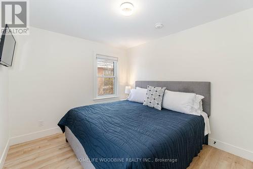 11 Cheryl Ave, Hamilton, ON - Indoor Photo Showing Bedroom