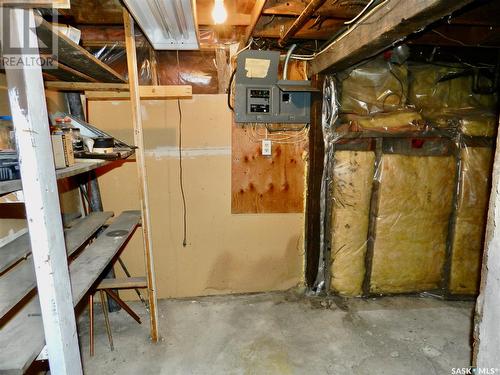 431 Coteau Street W, Moose Jaw, SK - Indoor Photo Showing Basement