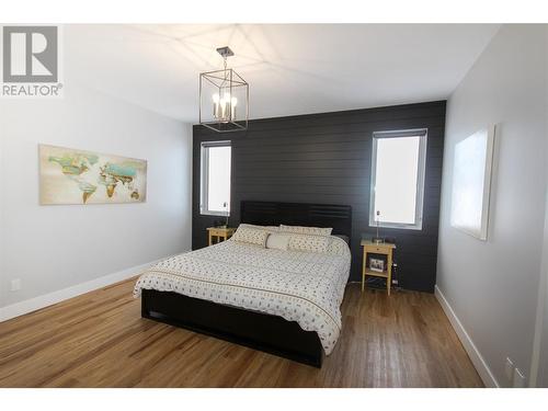 1008 87 Avenue, Dawson Creek, BC - Indoor Photo Showing Bedroom