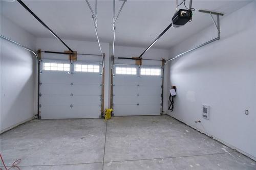 40 Heath Street|Unit #20, Brantford, ON - Indoor Photo Showing Garage