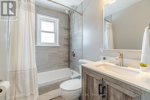 107 Winchester Blvd, Hamilton, ON - Indoor Photo Showing Bathroom