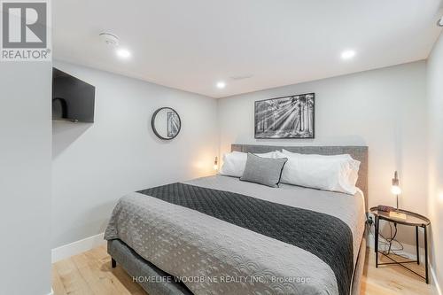 107 Winchester Blvd, Hamilton, ON - Indoor Photo Showing Bedroom