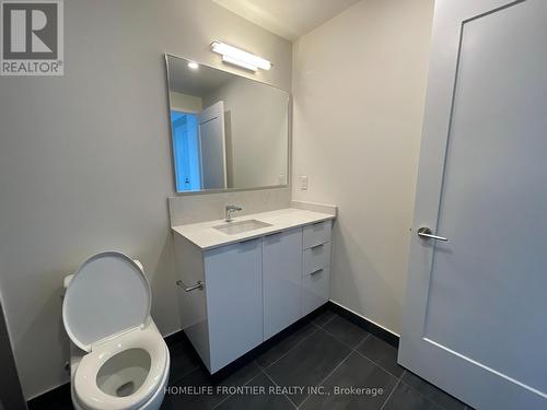 4403 - 28 Freeland Street, Toronto, ON - Indoor Photo Showing Bathroom