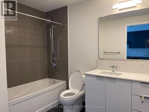 4403 - 28 Freeland Street, Toronto, ON - Indoor Photo Showing Bathroom