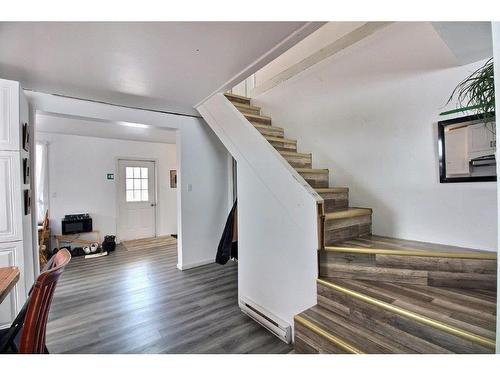 Staircase - 254 Route 132 O., Carleton-Sur-Mer, QC - Indoor Photo Showing Other Room