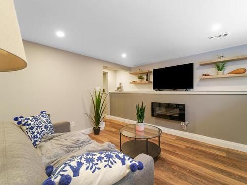 1230 Dominion Street, Kamloops, BC - Indoor With Fireplace