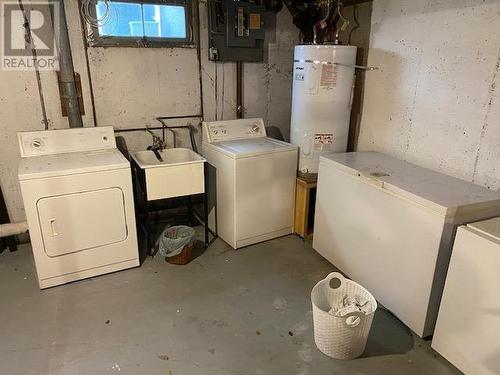 180 7 Street Se Unit# 1-4, Salmon Arm, BC - Indoor Photo Showing Laundry Room