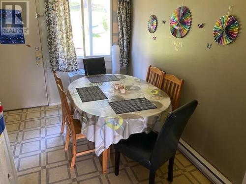 180 7 Street Se Unit# 1-4, Salmon Arm, BC - Indoor Photo Showing Dining Room