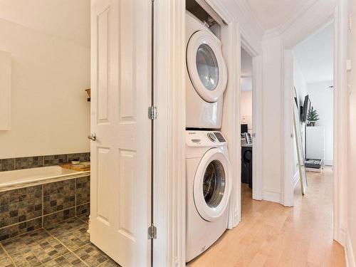 Autre - 832 Rue Atateken, Montréal (Ville-Marie), QC - Indoor Photo Showing Laundry Room