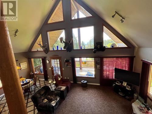 645 Badger Road, Tappen, BC - Indoor Photo Showing Other Room