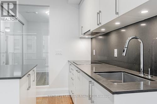 #908 -88 Cumberland St, Toronto, ON - Indoor Photo Showing Kitchen