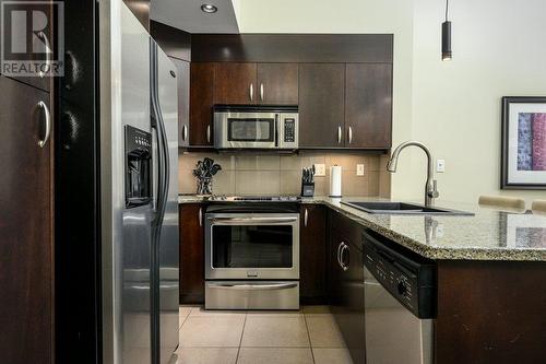 7343 Okanagan Landing Road Unit# 1324, Vernon, BC - Indoor Photo Showing Kitchen With Upgraded Kitchen
