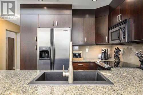7343 Okanagan Landing Road Unit# 1324, Vernon, BC - Indoor Photo Showing Kitchen With Upgraded Kitchen