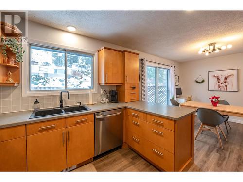 11029 Victoria Road, Summerland, BC - Indoor Photo Showing Kitchen With Double Sink