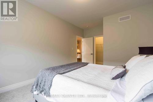 94 Raycroft Drive, Belleville, ON - Indoor Photo Showing Bedroom