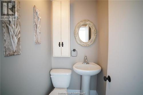 802 Piquette Road, Verner, ON - Indoor Photo Showing Bathroom