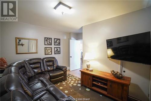 802 Piquette Road, Verner, ON - Indoor Photo Showing Living Room