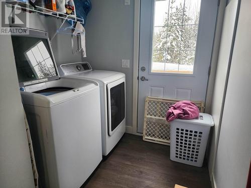 8439 Archie Drive, Burns Lake, BC - Indoor Photo Showing Laundry Room