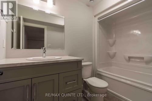 96 Raycroft Drive, Belleville, ON - Indoor Photo Showing Bathroom