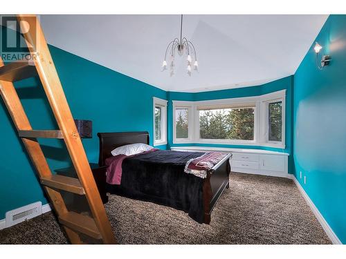 4160 June Springs Road, Kelowna, BC - Indoor Photo Showing Bedroom